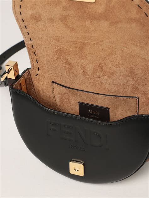 borsa fendi a tracolla